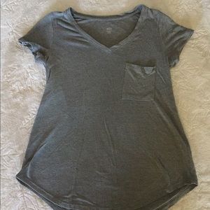 Plain gray t shirt with side pocket